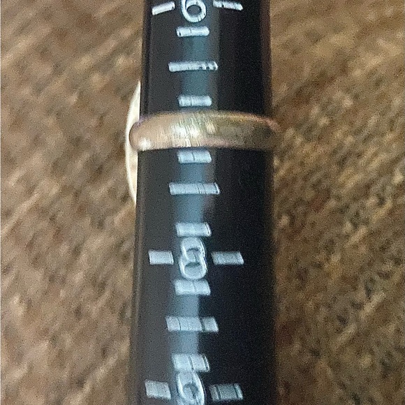 Women’s Large Sterling Silver Ring Gorgeous Blue And Green Stones Size 7 - Picture 3 of 4